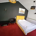 Karma Caffe&rooms Aparthotel 3*