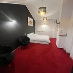 Aparthotel Karma Caffe&rooms Bucharest