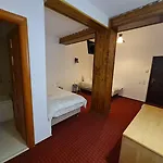 Karma Caffe&rooms 3* Bucharest
