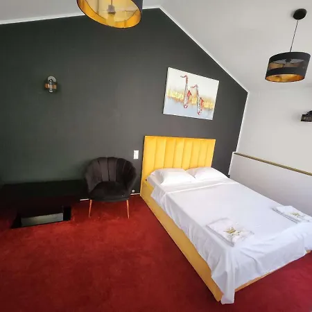 Karma Caffe&rooms Hotel de apartamente 3*