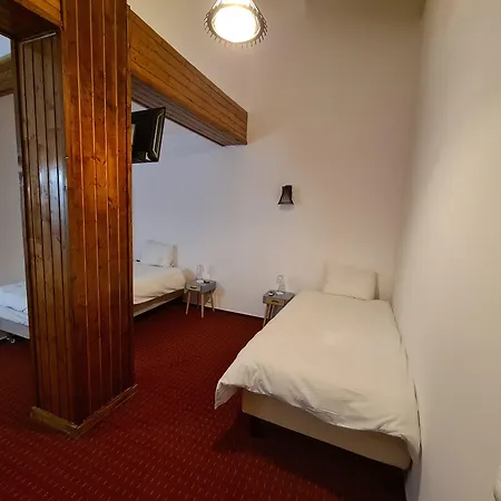 Karma Caffe&rooms 4* Bucarest