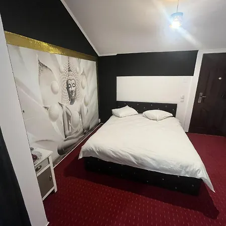 Karma Caffe&rooms Aparthotel