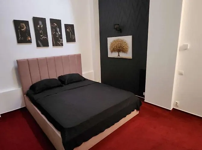 Karma Caffe&rooms 4*