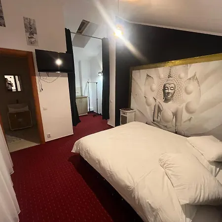 Karma Caffe&rooms 4* Bucureşti