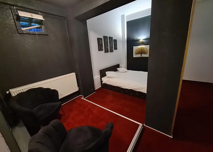 Karma Caffe&rooms شقة فندقية